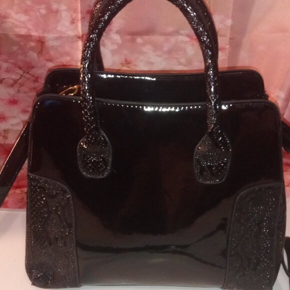 BLACK PATENT LEATHER SATCHEL/SHOULDER HANDBAG W/ SHOULDER STRAP - Picture 9 of 11